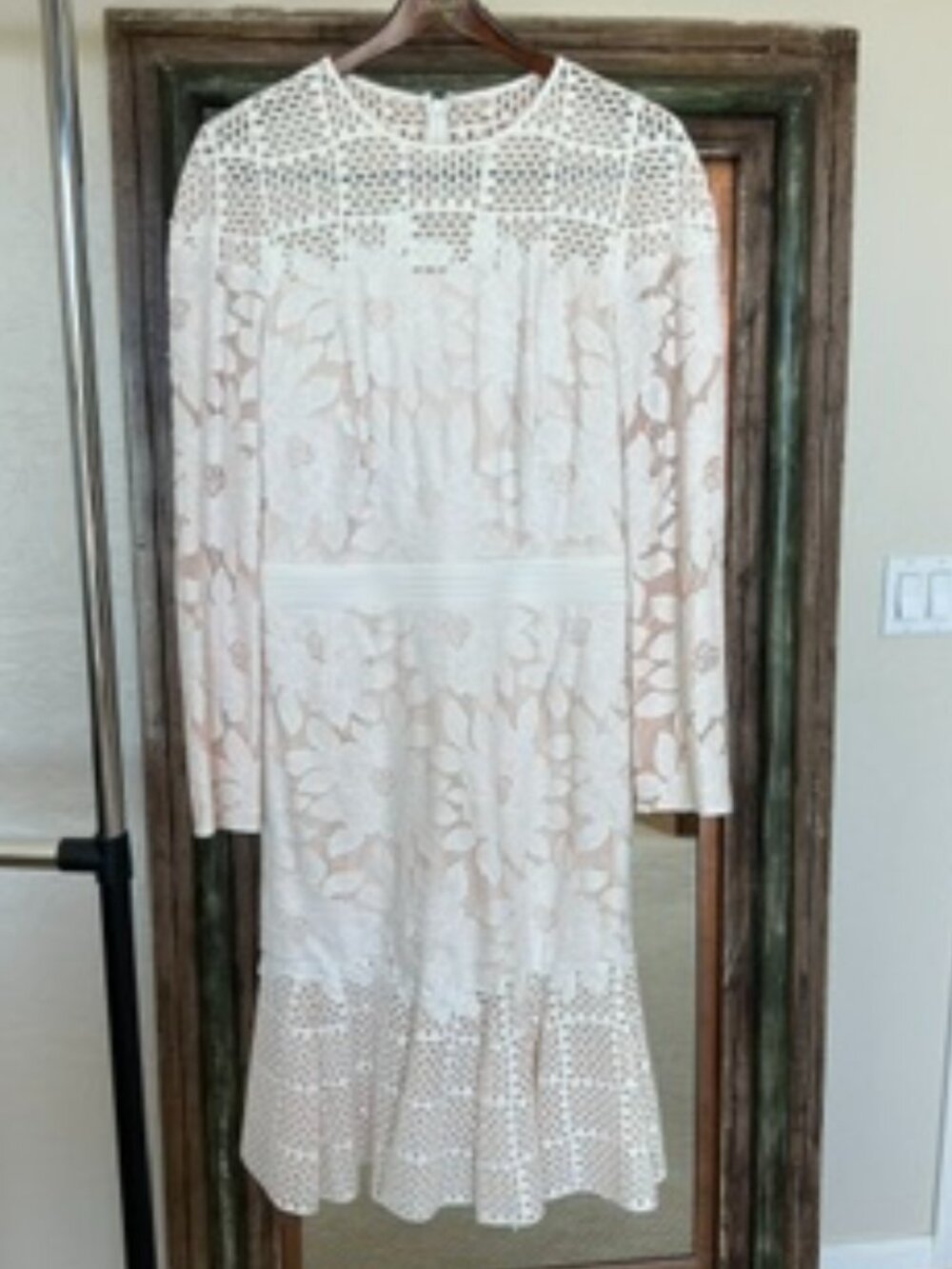 Tadashi Shoji size 10-12 Dress